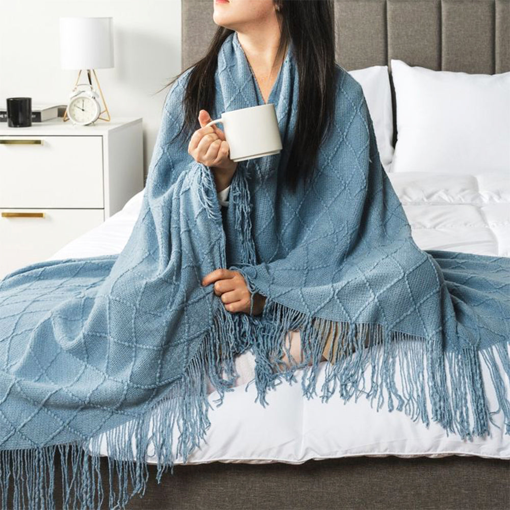 Knitted Throw Blanket With Tassels