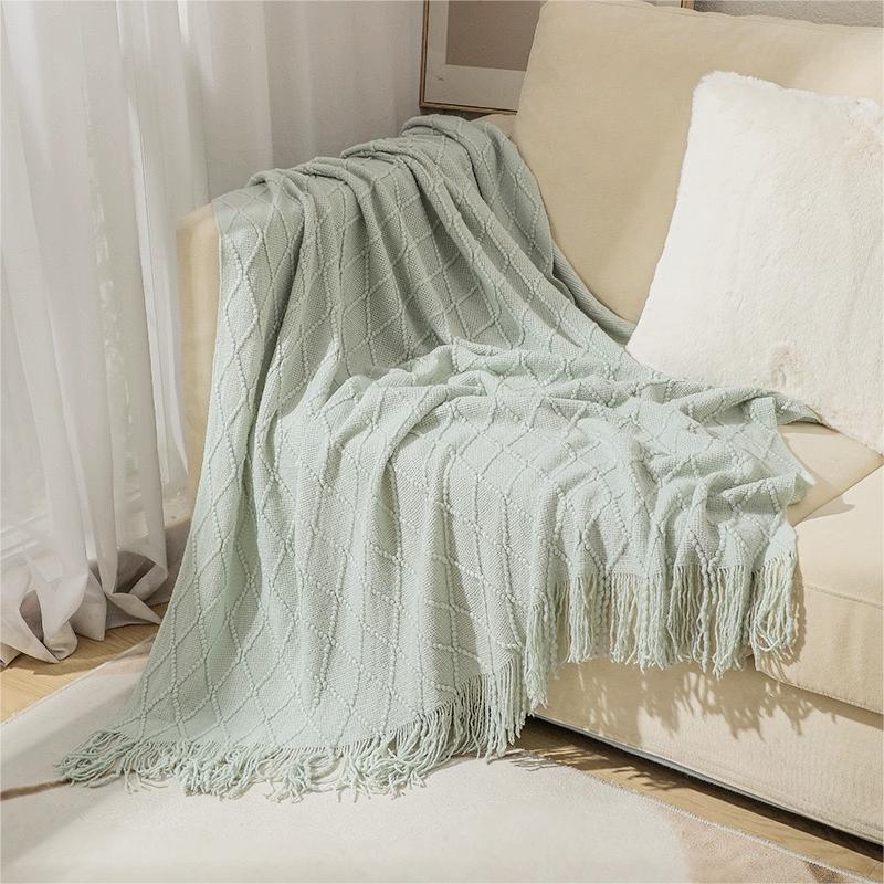 Knitted Throw Blanket With Tassels